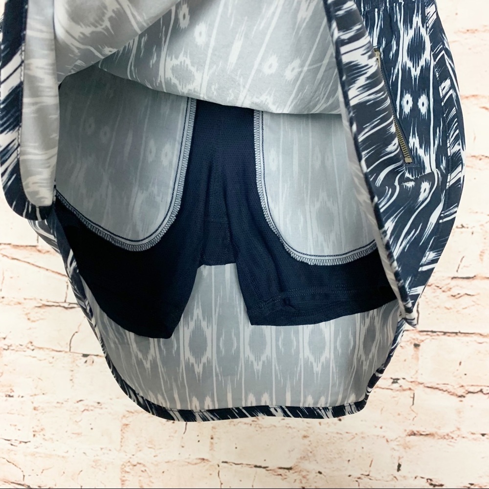 Athleta Reflection Stretch In Skort Navy Ikat Size XS - Picture 4 of 8